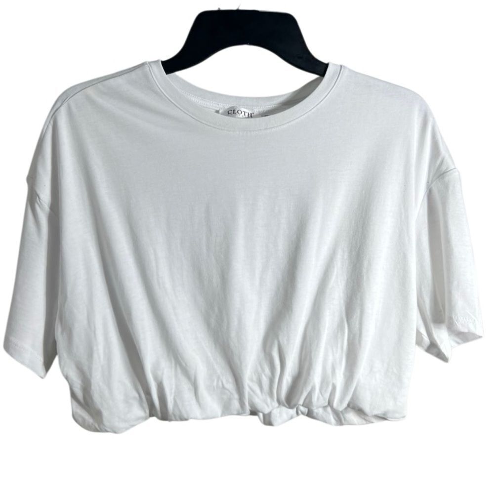 Cloth By Design Cropped White Tee Shirt Size Medium